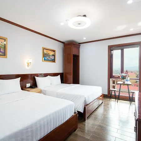 Minh Quang Hotel Dong Hoi Exterior photo